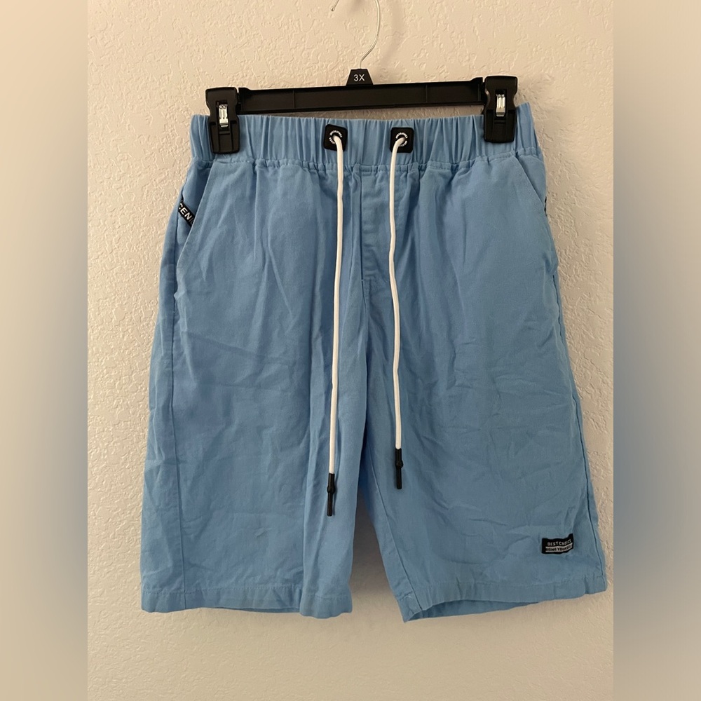 Romwe great condition men’s size small blue shorts